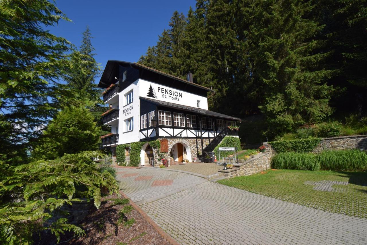 Pension St. Moritz Železná Ruda Buitenkant foto